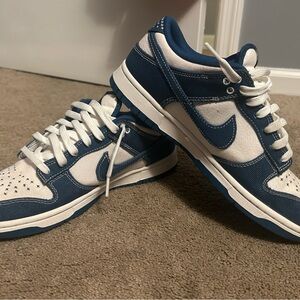 Men’s dunks size 9